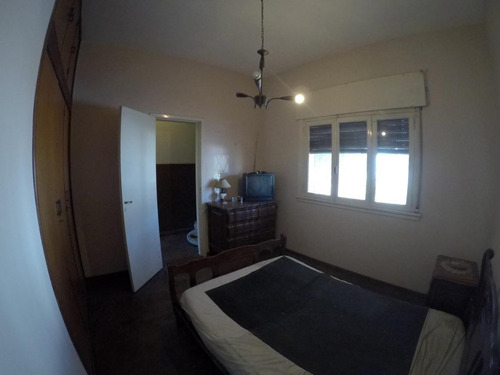 Imagen 16 de 30 de Venta Casa En Esquina Const. Sobre 2 Lotes Amplio Fondo Libre - Llavallol
