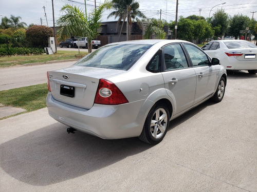 Ford Focus Exe Ghia 2.0 4 Puertas Con Gnc 2011