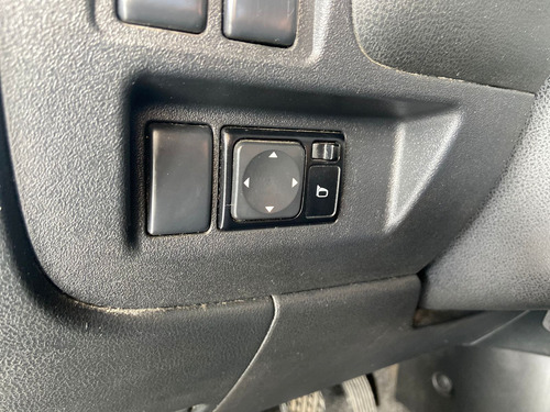 Nissan March MARCH SV 1.0 16V FLEX FUEL 5P
