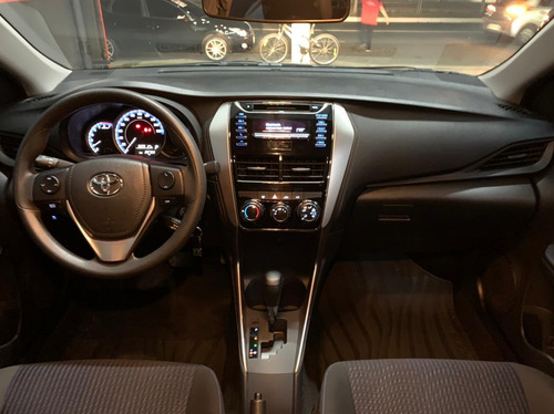 Imagem 7 de 15 de Toyota Yaris 2020 1.5 Xl Plus Connect 16v Cvt 5p