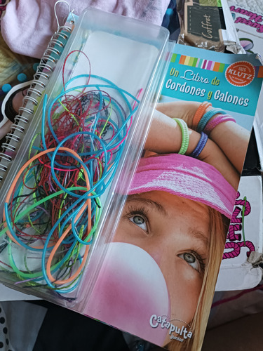 Libro Para Hacer Pulseras Artesanías Juegos Entretenimiento (Usado)