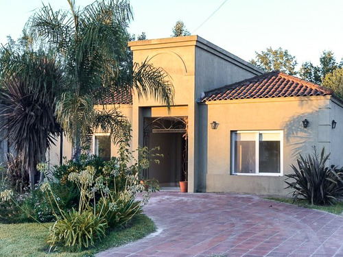 Imagen 2 de 13 de Venta De Casa Oportunidad, Club De Campo Las Perdices