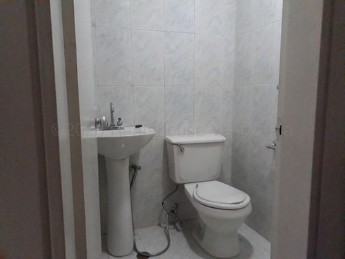 Imagen 7 de 14 de Oficina En Alquiler Los Dos Caminos 21-8051 Renta House Los Samanes