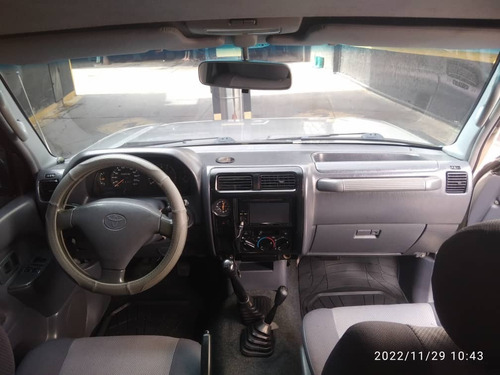 Imagen 7 de 9 de Toyota Meru