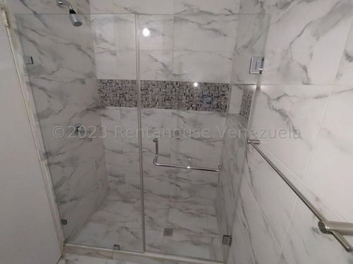 Imponente Townhouse En Venta Karol Home Av. Aragua Con Pozo De Agua Keg2331055