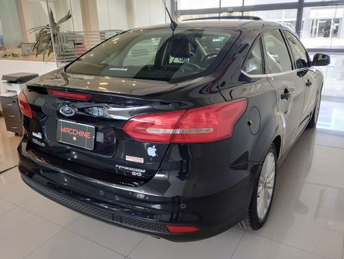 Ford Focus III 2.0 Sedan Titanium Mt