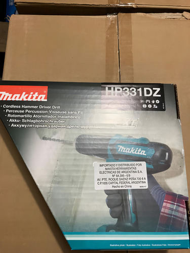 Taladro percutor atornillador inalámbrico de 10mm Makita Hp331dz 12V + accesorio con caja de cartón 220V