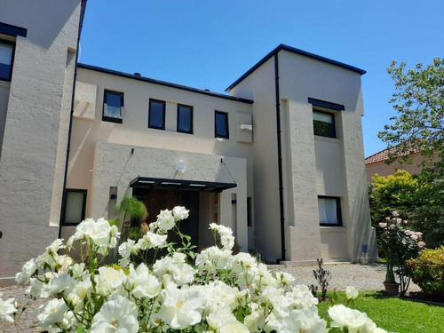 Casa En Alquiler En La Lomada, Pilar, G.b.a. Zona Norte