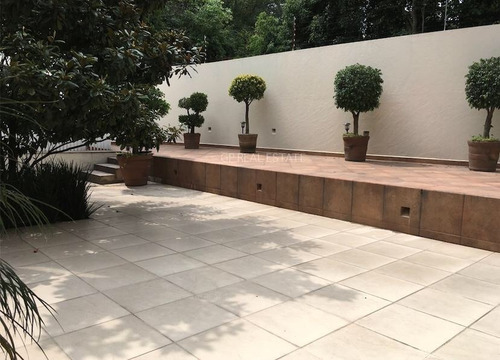 Bosques De Las Lomas De Arq. De Renombre. Casa Con Terrazas