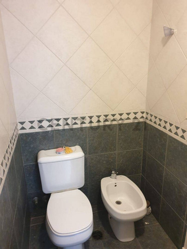 Amplia Casa 3 Dor Con Pileta Y Jardín En Barrancas San José