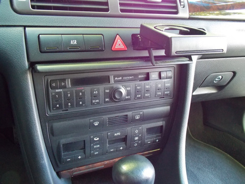 Imagen 15 de 25 de Audi A6 2.4 V6 Tiptronic 1999 Carbone
