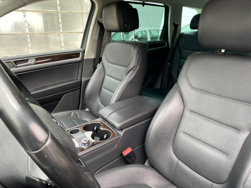 Imagen 11 de 15 de Volkswagen Touareg Tdi Blanca 2012 At V6 Dakkar Autos