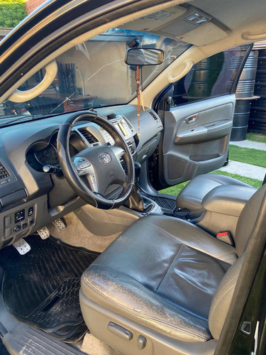 Toyota Hilux 3.0 Cd Srv Cuero I 171cv 4x2 2013