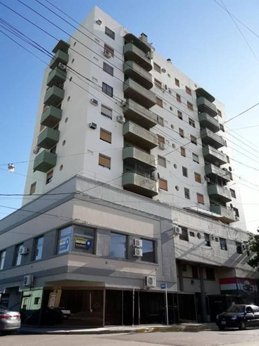 Imagen 1 de 10 de San Martin Y Pelegrini
