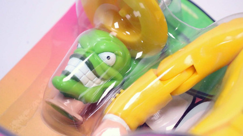 Boneco O Máskara E Milo Classic Talking Head Poppers Pop 97