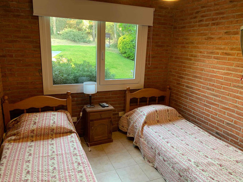 Imagen 9 de 14 de Cariló Alquiler Temporario Casa Pileta Climatizada Parque
