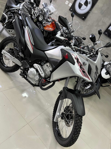 Imagem 2 de 24 de Honda Xre300