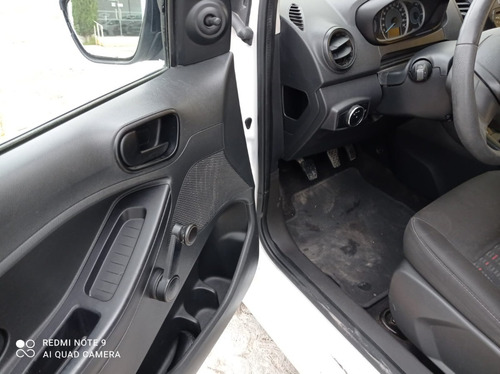Imagen 13 de 15 de Ford Figo 2017