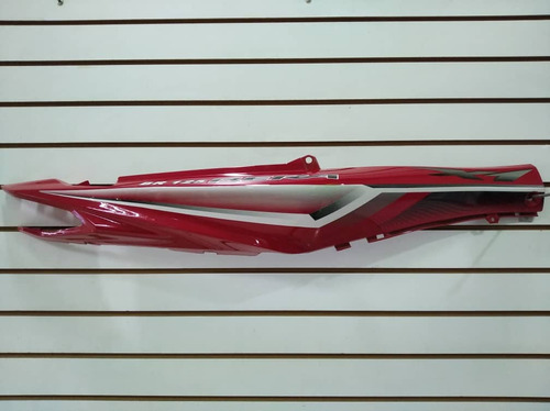Imagen 2 de 2 de Falda Para X1 Bera 125 Solo Roja Un Solo Lado
