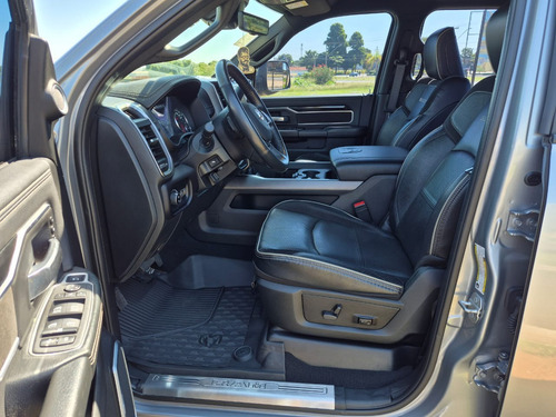 RAM Ram 3500 6.7 Laramie Night Edition Cab. Dupla 4x4 Aut. 4p