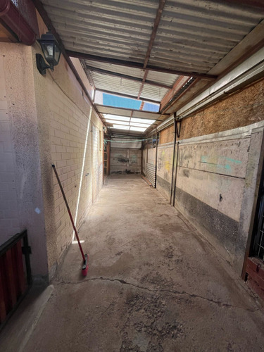 Arriendo De Bella Casa Amplia En Pasaje Domingo Jara