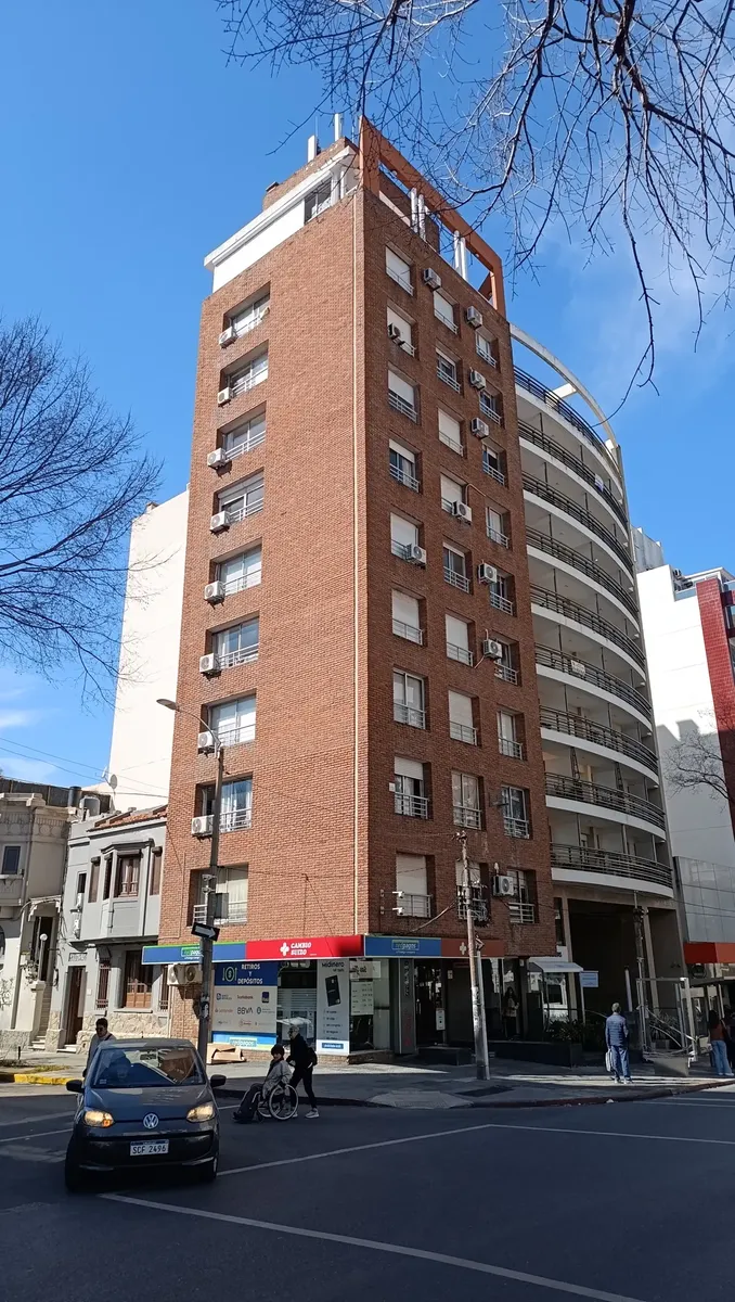 Dueño Alquila Luminoso Apartamento De Un Dormitorio , Equipado En Edificio Con Barbacoa Y Lavandería . Disponible Desde El 1 De Diciembre · Foto 2
