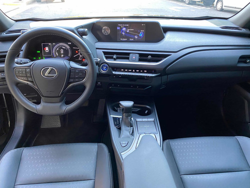 Lexus Ux 230 H
