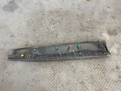 Vista Ext Puerta Delantera Izq Chevrolet Tracker Mod 21-23 (Usado)