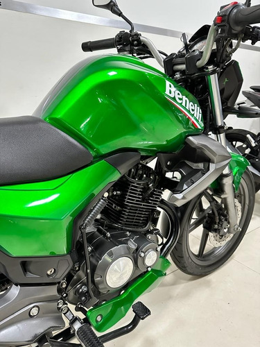 Imagen 22 de 25 de Benelli Tnt 15 Usada = 0km Permutas Dni 12/18
