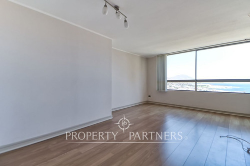 Hermoso Departamento Con Vista Al Mar En Cerro Par...