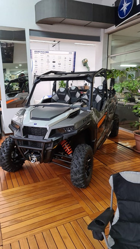 General 1000 4 Plazas (21) No Defender 4x4 Utv Commander