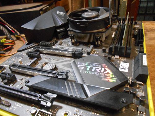 Motheroard Asus Rog Strix B450-f Gaming Ii Am4 Ryzen Cooler Negro (Usado)