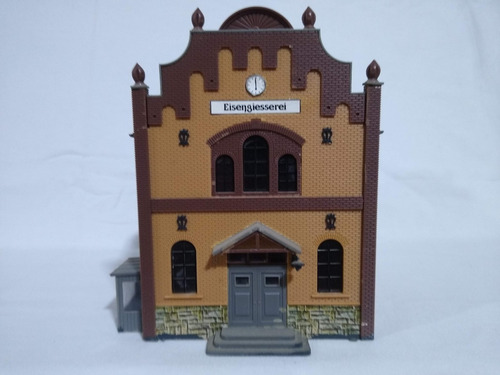 Imagen 2 de 10 de Nico Hermosa Fabrica Europea 12x15x15 Vollmer H0(cch 155)