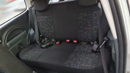 Fiat Uno 1.0 Vivace Celeb. Flex 3P