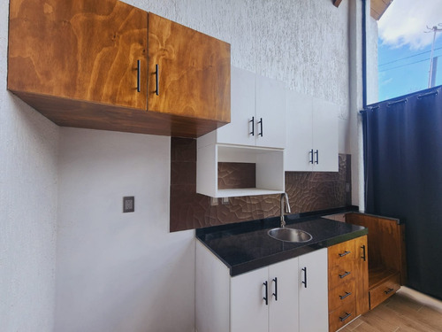 Venta Casa Tulipanes V De 4 Habitaciones Con Baño, Amueblada, Equipada Con Enorme Jardín Y Alberca Climatizada En Fracc Rancho San Diego Ixtapan De La Sal Edomex