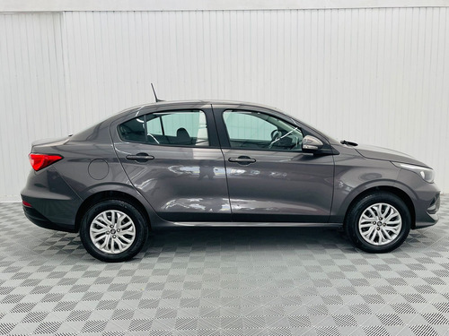 Fiat Cronos 1.3 Flex 4p