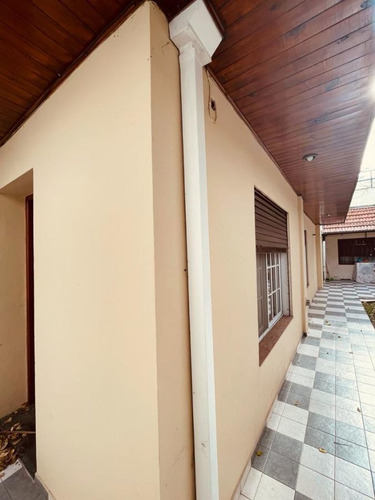 Imagen 19 de 20 de Casa Tipo Ph En Venta De 3 Ambientes Completamente Reciclada En Banfield