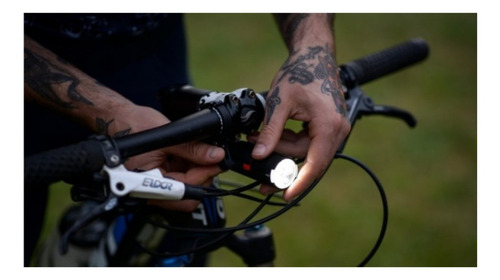Luz Delantera Knog Para Bicicleta Pwr Mountain | 2000l