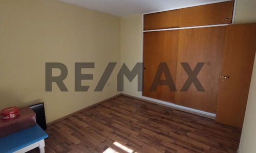 Vendo Dúplex Barrio Los Olmos, Apta Crédito