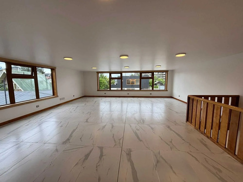 Gran Local En Arriendo En Puerto Varas (160011)