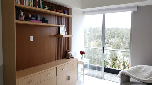 Departamento Como Nuevo, Amplio Y Acogedor Con Vista Arbolada ¡listo Para Estrenar!