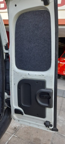 Imagen 15 de 22 de Renault Kangoo 2016 1.6 Furgon Ph3 Gran Confort Lc