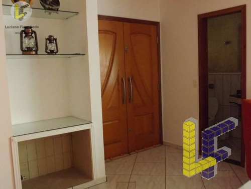 Casa Assobradada Com Piscina - Bairro Santa Maria - 15613