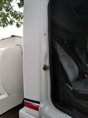 Mercedes Benz Atego 2425