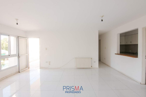 Imagen 2 de 30 de Dpto. En Venta. 3 Dorm. Cochera. Complejo Sureño. Barrio Jardín