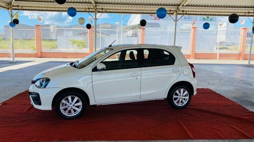 Toyota Etios Hacth X Plus 1.5 Automático Apenas 7.000 Km