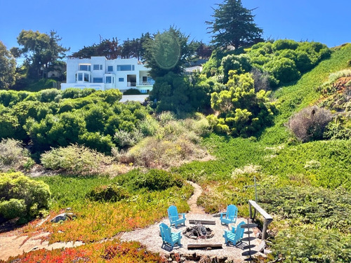 Gran Casa En Primera Línea Con Vista Impresionante, Zapallar