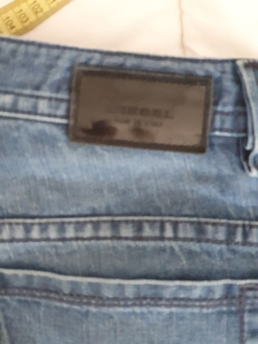 Jeans Diesel Thavar Impecable Una Postura Liquido