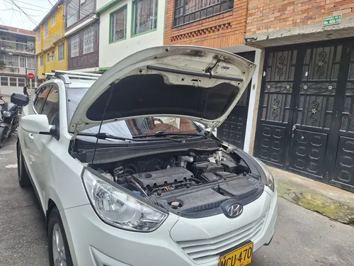 Hyundai TUCSON IX-35 2.0l 4x4