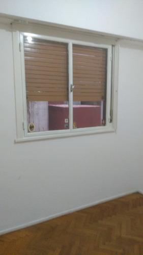 Imagen 9 de 14 de Departamento 3 Ambientes En Planta Baja **muy Bueno**